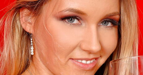 Foxy russian blond milf Cherry Jul enjoy hot 3some scene 