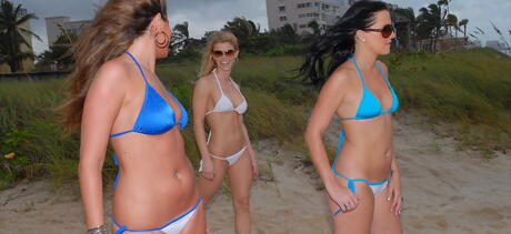 Slender cuties Jayden, Roxy and Crystal reveals hot bodies on the beach