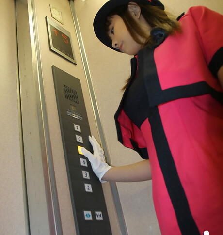 Amazing japanese Makoto showing her ass 