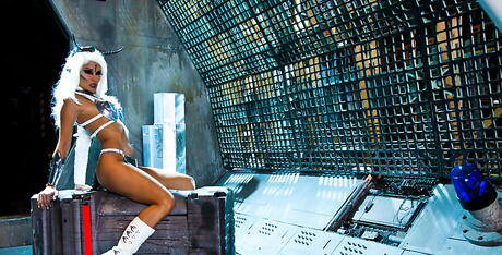 Deluxe american milf Jessica Drake baring her ass 