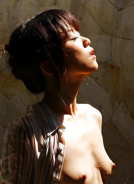 Slim japanese babe Saki Ninomiya reveals small tits and ass 