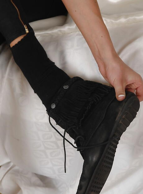 Fremragende Netherlander Blonde Cutie Chelsey Lanette gør nogle varme fodfetish
