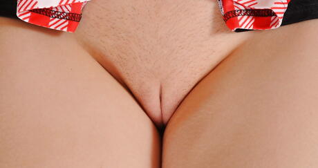 Wet And Puffy: Hot czech hottie Abigaile Johnson in panties loves dildo