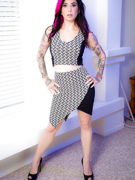 Amazing american milf Joanna Angel in hot lingerie reveals her ass and spreads her legs 