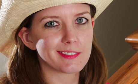 يظهر MILF Deliliah Stevenson أمريكا الممتازة مؤخرًا
