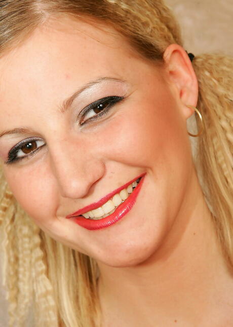 Hot Blonde Young Denise in Softcore Gallery
