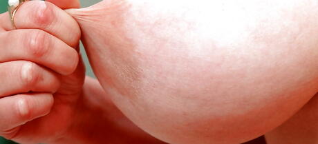 Very attractive american aged Diane Poppos in cosplay outfit showing big knockers and pussy 