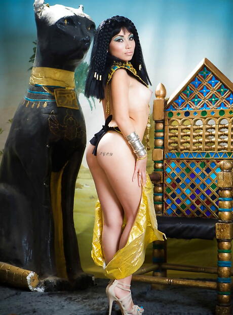 Rina Ellis Porn Pics