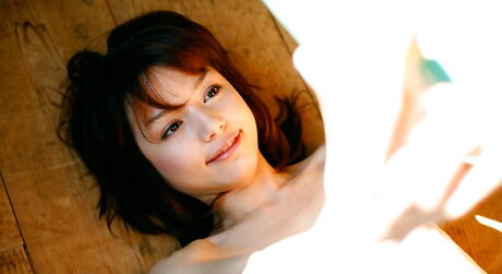 スレンダーベイビー、リオとガールフレンドがレズ前戯を楽しむ
