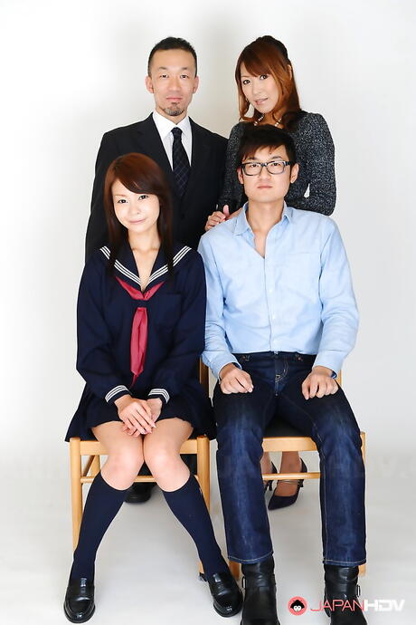 Gracile Women Yuri Aine en Jun Kusanagi met hete lichamen
