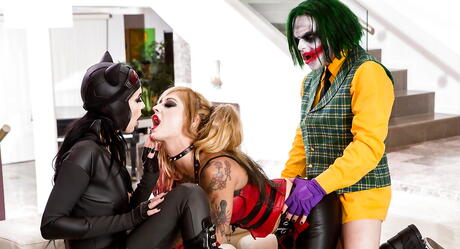 魅惑のイケメン、エイデン・アシュリーとクライオ・ヴァレンティエン、素晴らしい3Pを披露
