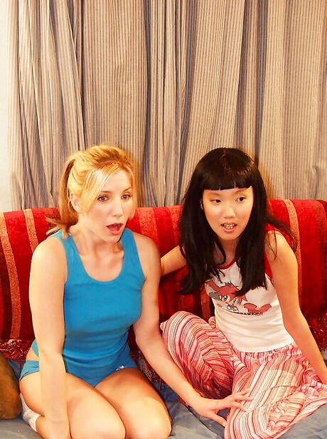 Superb Hotties Ashley Fires og Lystra Faith Nyt med Dildo
