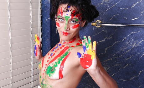 Sylphlike Milf Cielo في معرض Fetish in Bath
