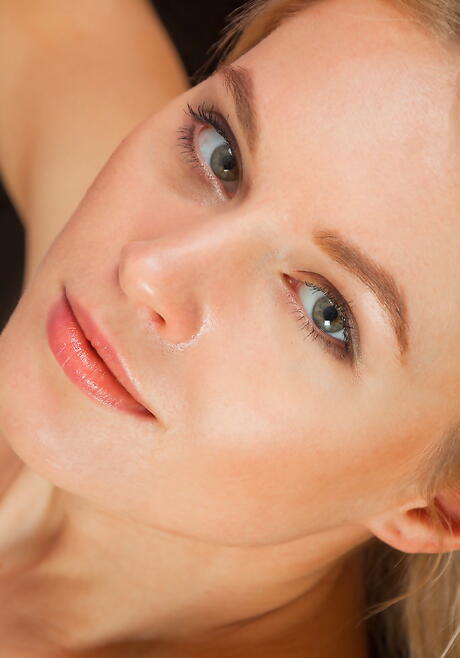 Rangy Blonde Teen Xena em Manguar
