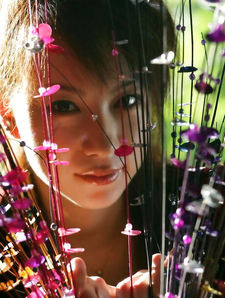 Fremragende japansk hottie Kurumi Morishita i sexede undies, der viser hendes skønhed
