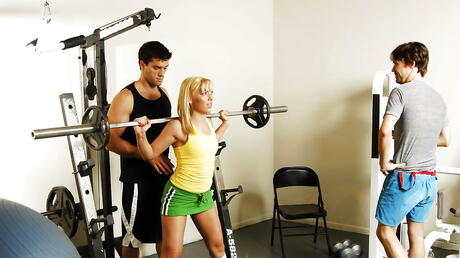 Rangy american teen Ally Kay drilled after good blowjob 