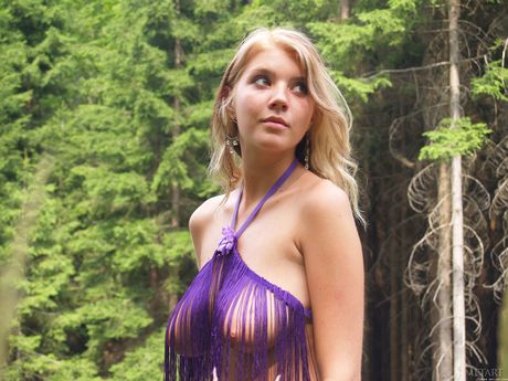 met-art.com-petra-c-pussy Blonde teen Petra C removes her lingerie to pose nude