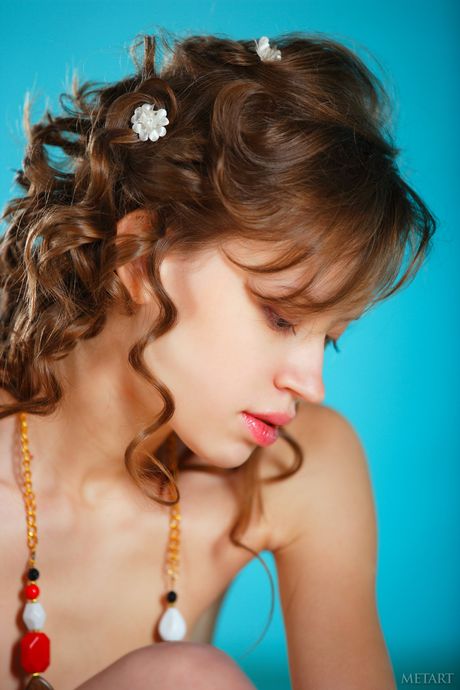 Delicate teen Kitana A gets her pussy creampied by her boyfriend