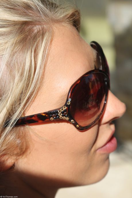 British teen Lexi Lowe and her girlfriend Nicole Smith have lesbian sex