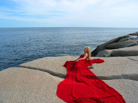 Sexy teen babes with small tits posing naked on the beach