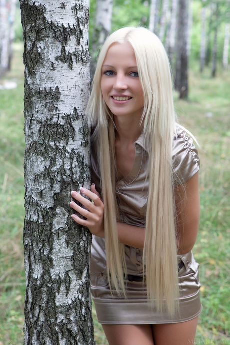 Blonde teen Alysha A strips to her high heels and reveals her hot body