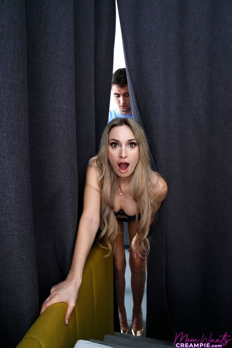 Blonde MILF Micky Muffin gets her shaved pussy licked and screwed