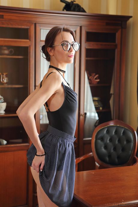 Czech teen Alice Wonder strips and poses in the office