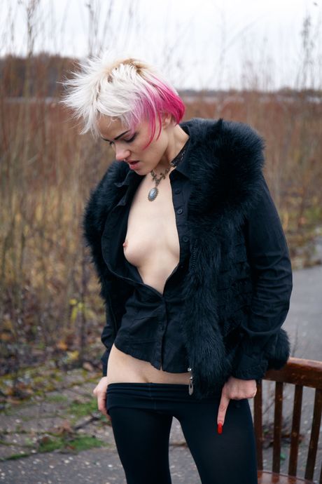 Blonde girl Ferggy frees herself from rope restraints to finger her pussy