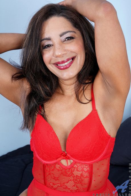 Blonde mom Amelia Belle shows her shaved pussy in red lingerie