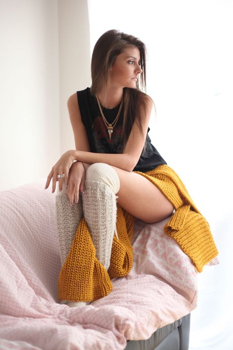 Sunshine A in stockings spreads to show her shaved pussy close up