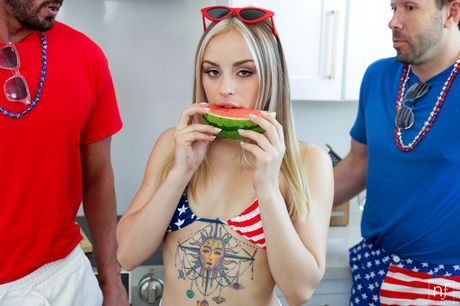 Tattooed blonde Anna Claire Clouds gets her pussy licked and screwed in a 3some