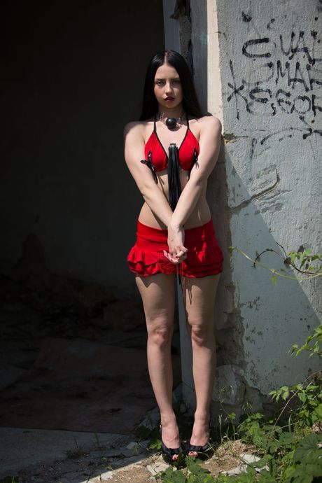 Cute teen with a beautiful body Veronica Snezna masturbates in a car