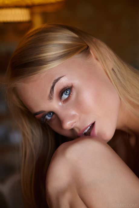 Svelte teen Nancy A removes her lingerie and heels to get naked on a table