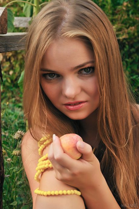 Lean teen Bridgit A gets naked and masturbates with a toy