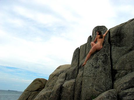 Skinny Canadian teen Ronin posing naked on the beach & showing her tiny tits