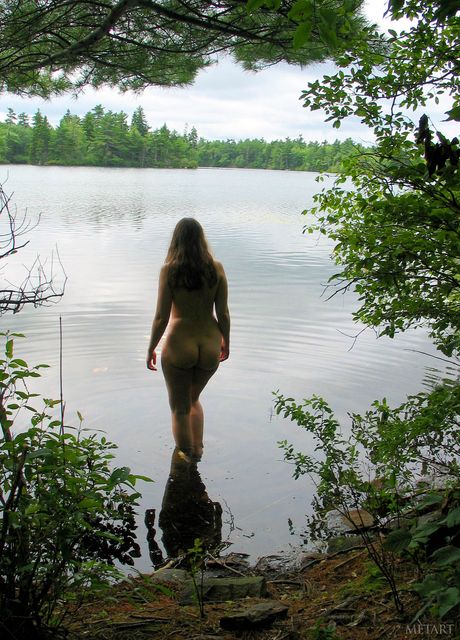 Skinny Canadian teen Ronin posing naked on the beach & showing her tiny tits