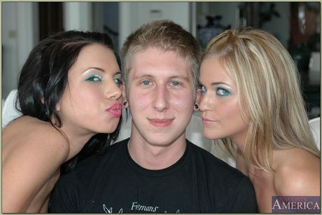 Petite blondes McKenzee Miles & Micah Moore share a dick on a couch