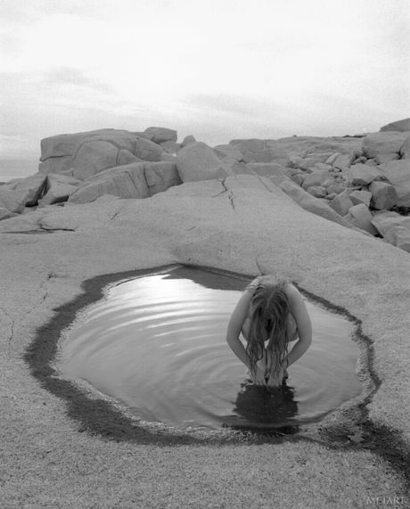 Lean teen with a big clit Canadian Amateurs poses naked in the bath