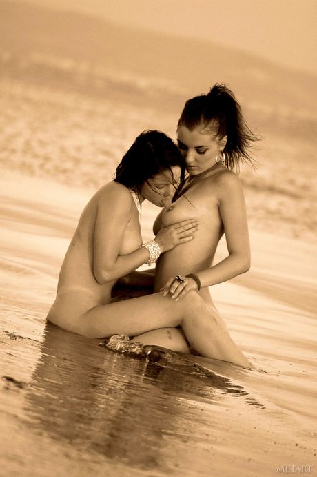 Sexy Russian peachs Polina D and Silvia B get wet while having lesbian sex