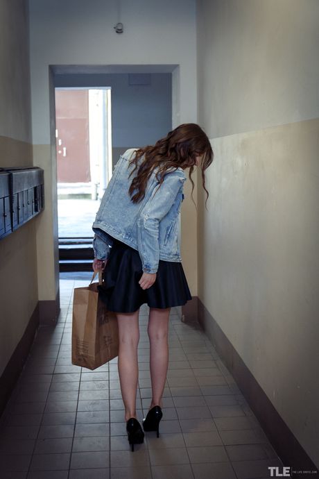 Rebeka Ruby strips off her leather jacket and panties and teases her pussy with