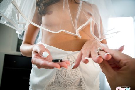 Petite teen Vanna Bardot seduces her stepbrother in a wedding dress