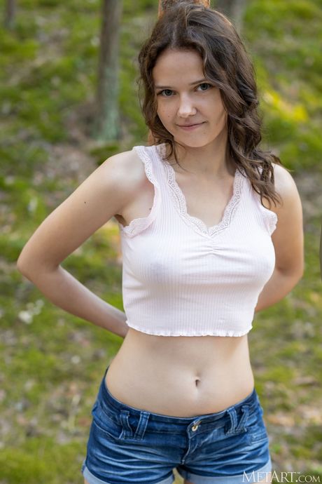 Nice teen Marciana takes it all off on a skateboard in the woods