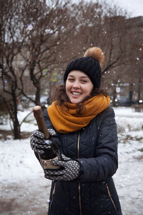 Intriguing teen Ulia removes her lingerie and high heels to pose nude