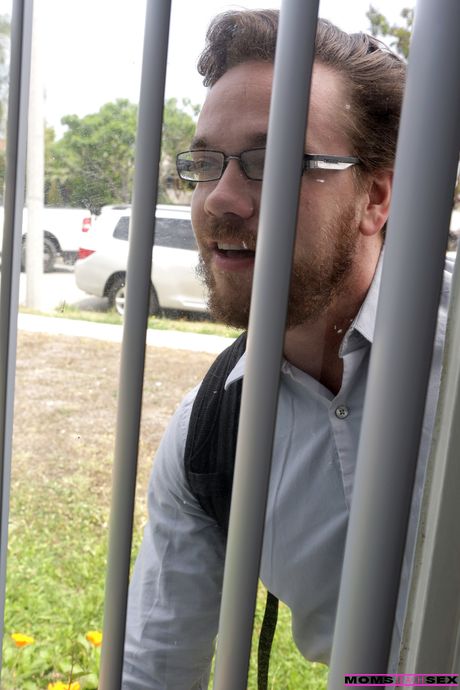 Busty MILF Syren De Mer gets her pussy licked and screwed by her stepson