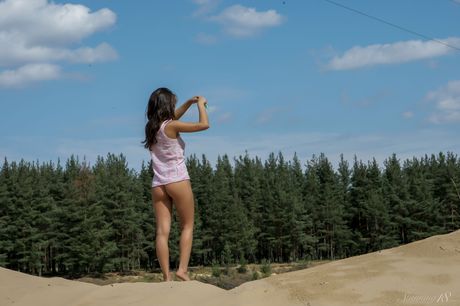 Georgette p mette il suo corpo sexy mentre vola l