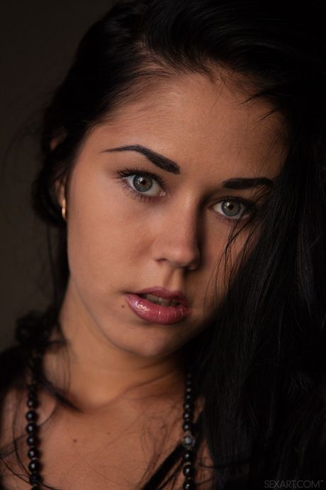 Slender teen Macy B strips & masturbates in the bedroom