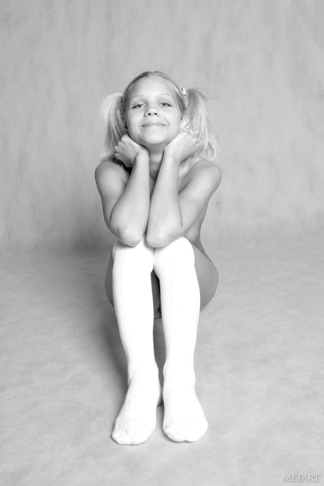 Nude Models No Name Pics