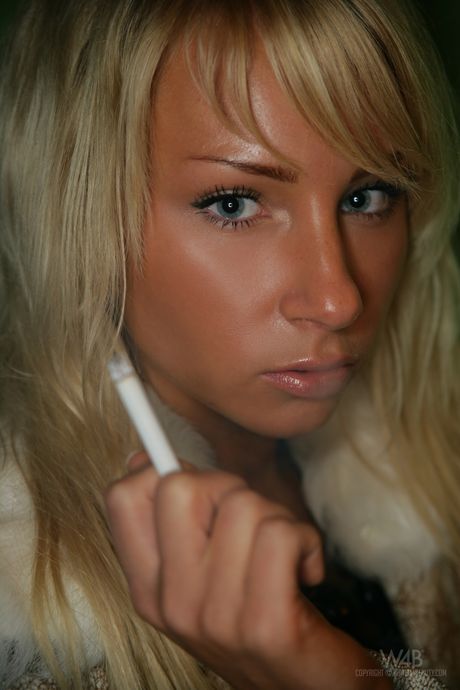 Teen with a big booty Dasha exposes herself in a pair of boots in public