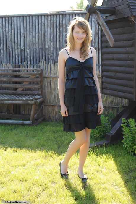 Nasira strips her dress and shows her sexy body in the outdoors