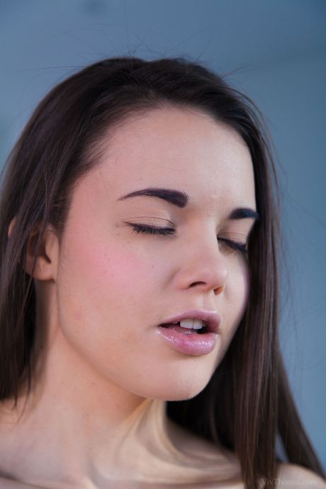 Teen lesbians Eileen Sue & Baby Jewel remove their bikinis to get naked